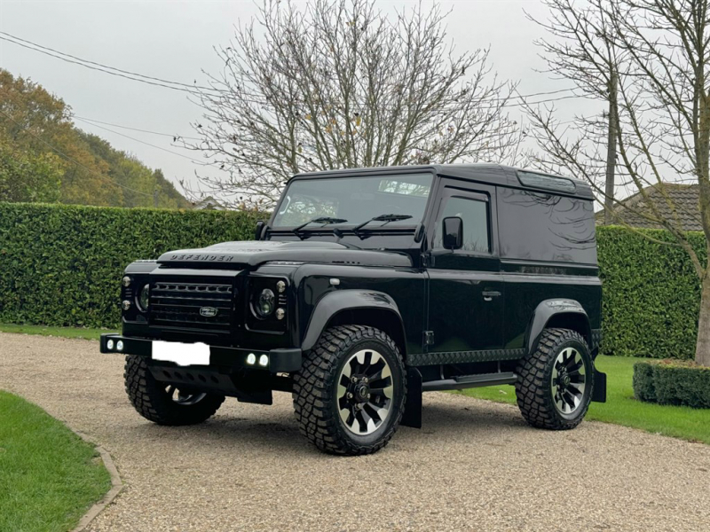 ランドローバーフリーランダー90Hardtop 2.2Tdci 本革張替 Sawtoothホイール 2人乗り MT車 クリアレンズ  アドベンチャーグリル 前後マッドフラップ XSサイドランナー 背面タイヤ 並行輸入車 右ハンドル 記録簿付