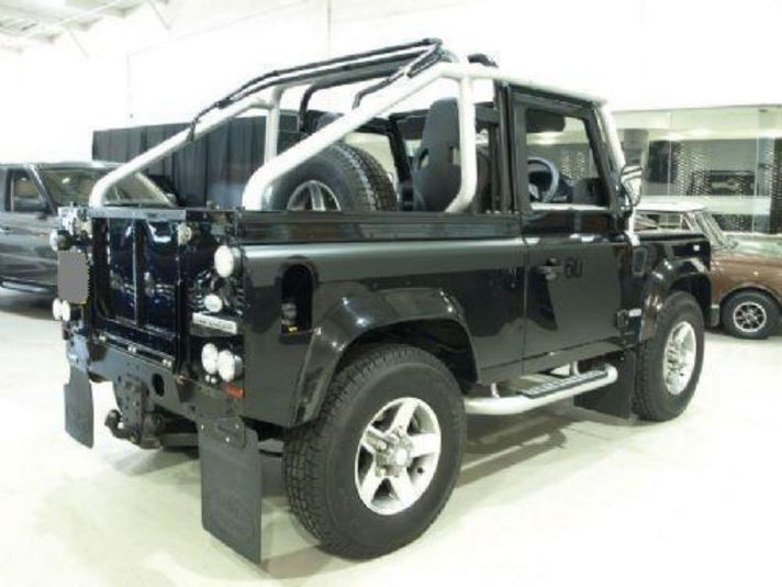 ランドローバー ディフェンダー 4x4 SVX 中古車 情報 | GARAGE ARROWS