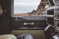 ランドローバー ディフェンダー 90SW or 110SW WORKS V8 ISLAY EDITON  AT車両 特別限定車 新古車 限定台数完売 お探し致します 並行輸入車 右ハンドル 記録簿付の新車