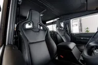 ランドローバー ディフェンダー 90SW WORKS V8 本革 純正Sawtoothホイール 4人乗り AT車両 70周年記念 特別限定車 150台限定 並行輸入車 右ハンドル 記録簿付の中古車