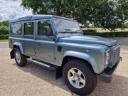 ランドローバー ディフェンダー 110SW 2.2Tdci XS 本革張替 純正デュアルフィニッシュAW 7人乗り AT換装済 Nox/Pm適合 3ナンバー LEDヘッドライト LEDレンズ 社外クルーズコントロールKIT アルカンターラルーフライニング 前後マッドフラップ XSサイドランナー 背面タイヤ 並行輸入車 右ハンドル 記録簿付の中古車