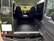 ランドローバー フリーランダー 90Hardtop 2.2Tdci 本革張替 Sawtoothホイール 2人乗り MT車 クリアレンズ  アドベンチャーグリル 前後マッドフラップ XSサイドランナー 背面タイヤ 並行輸入車 右ハンドル 記録簿付の中古車