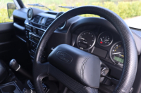 ランドローバー ディフェンダー 110SW 2.2Tdci アドベンチャーエディション 本革 専用AW 7人乗り セレブレーションモデル 特別限定車 全世界限定600台 シュノーケル ルーフキャリア アルカンターラルーフライナー 背面タイヤ 並行輸入車 右ハンドル 記録簿付の中古車